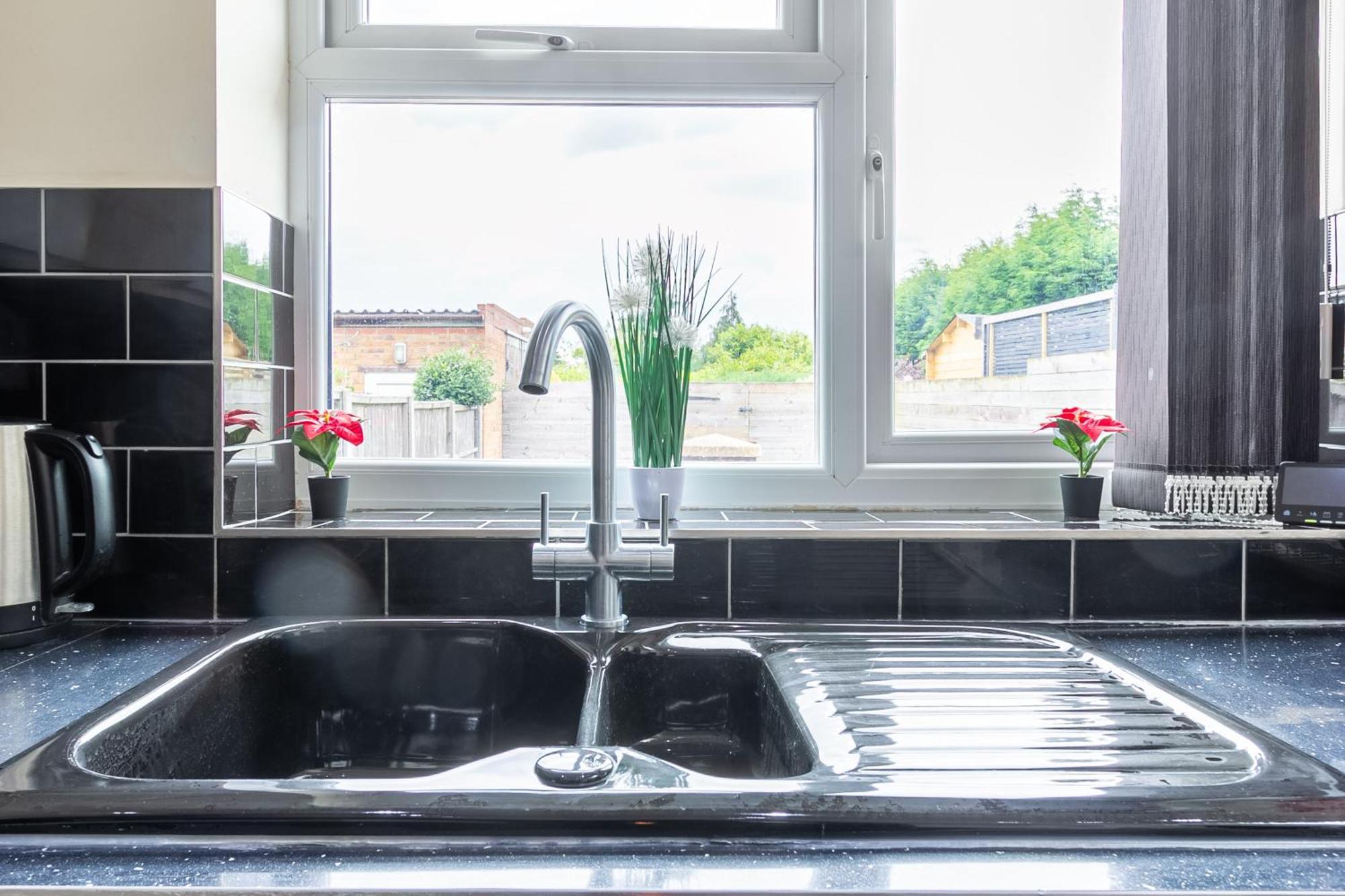 Bathway House - Free Secured Parking And Wifi Apartment Coventry Ngoại thất bức ảnh