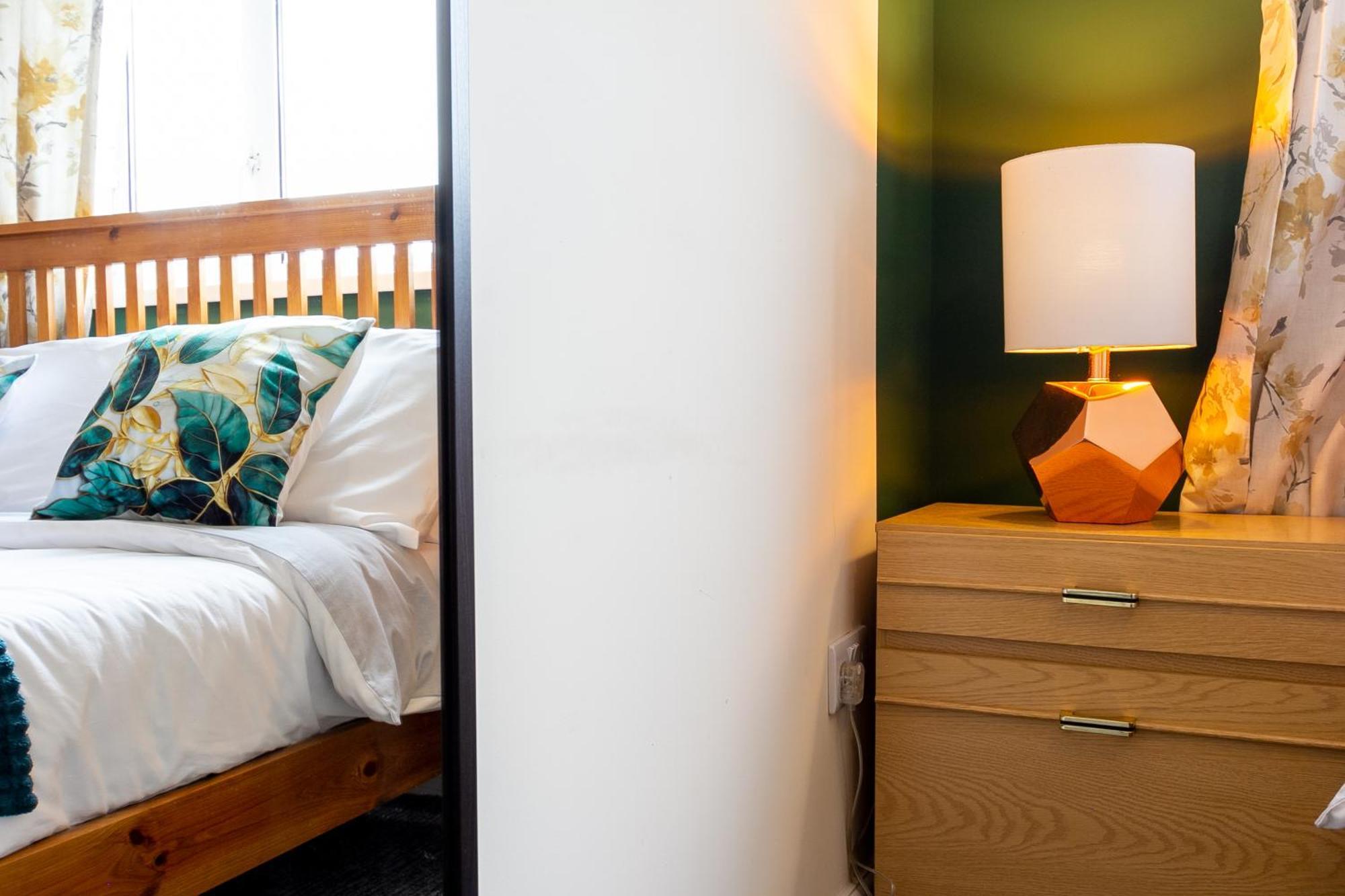 Bathway House - Free Secured Parking And Wifi Apartment Coventry Ngoại thất bức ảnh