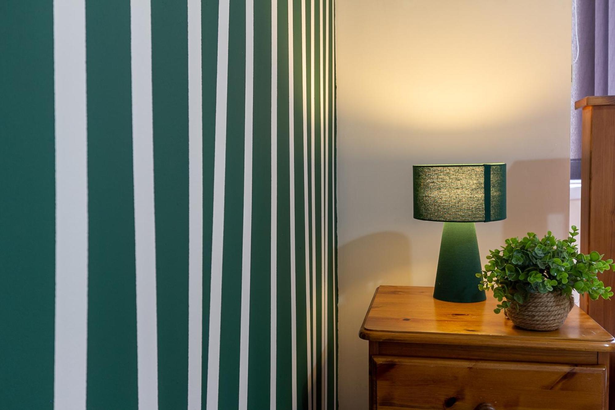 Bathway House - Free Secured Parking And Wifi Apartment Coventry Ngoại thất bức ảnh