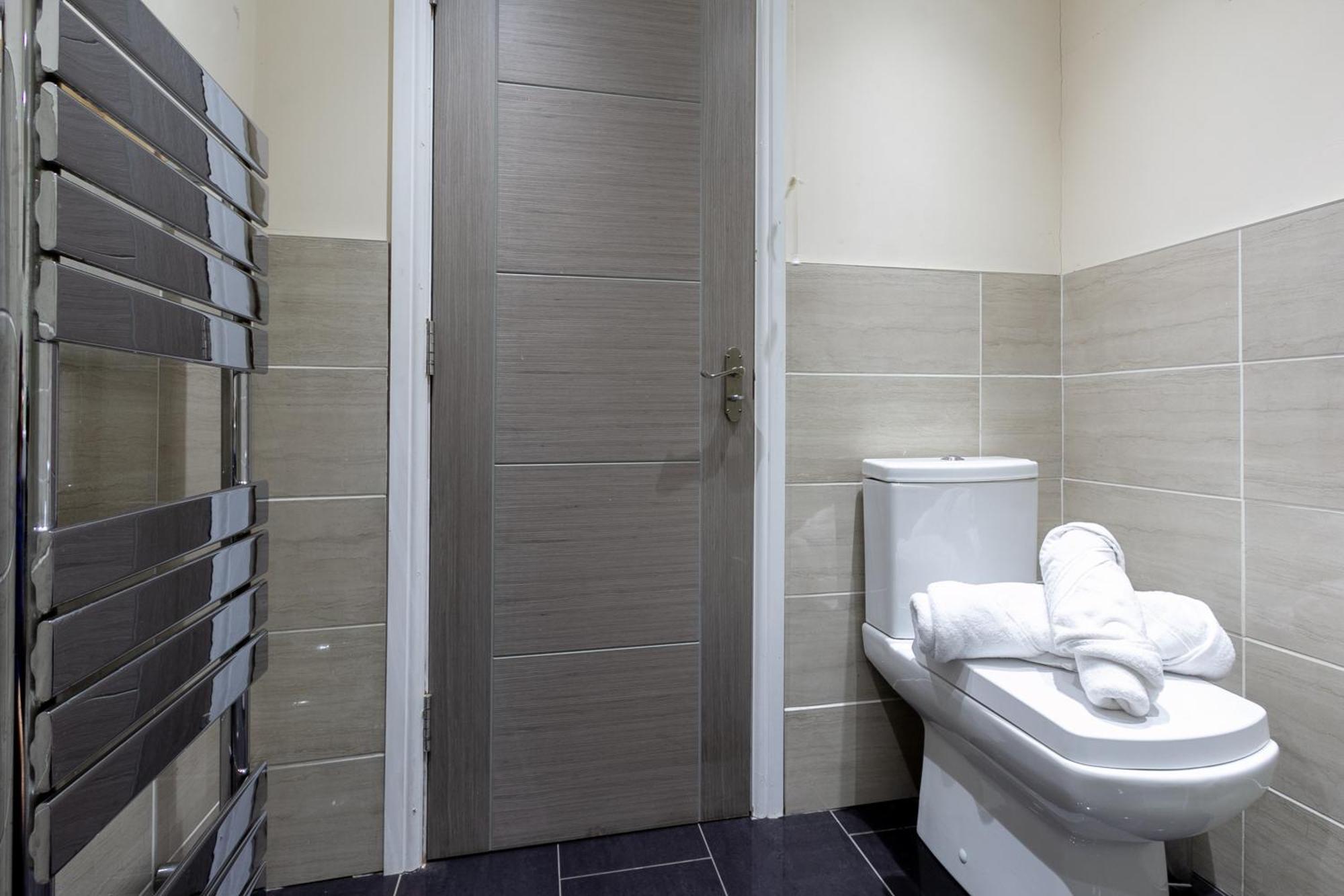 Bathway House - Free Secured Parking And Wifi Apartment Coventry Ngoại thất bức ảnh