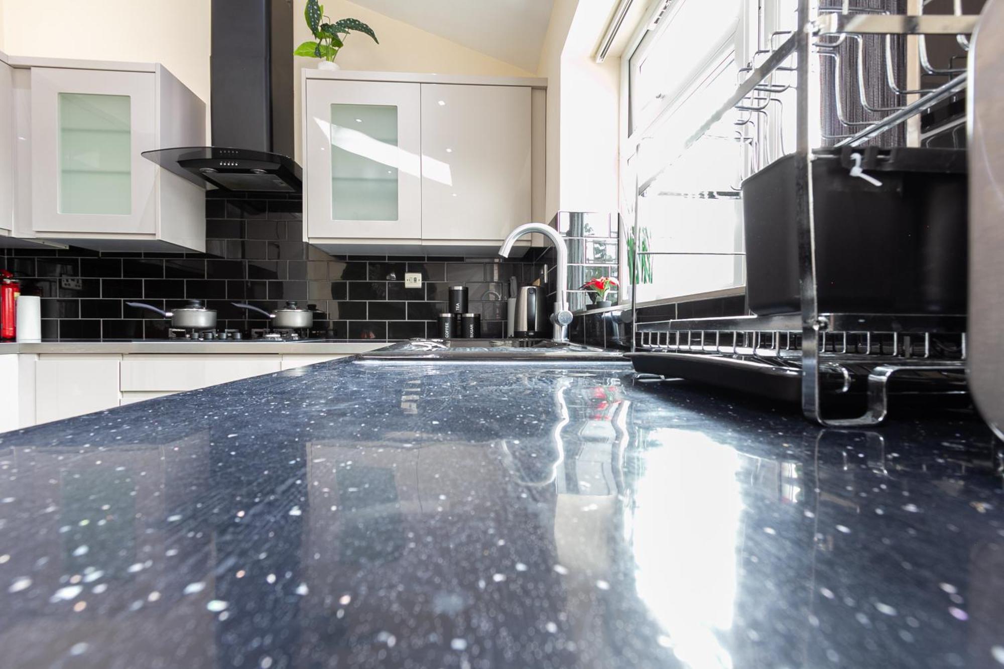 Bathway House - Free Secured Parking And Wifi Apartment Coventry Ngoại thất bức ảnh
