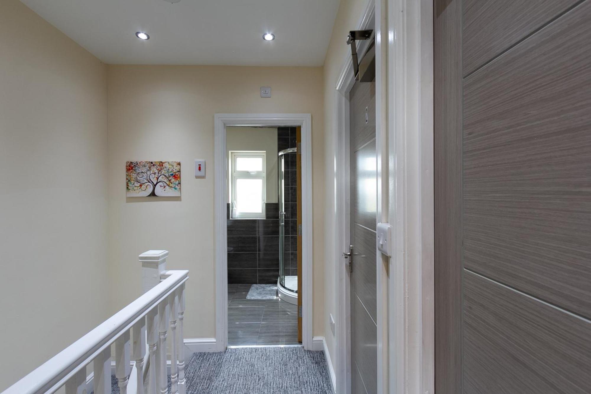 Bathway House - Free Secured Parking And Wifi Apartment Coventry Ngoại thất bức ảnh